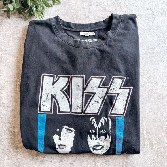 Maurices Black Short Sleeve Kiss Band Graphic Tee Size XXL - Picture 1 of 6